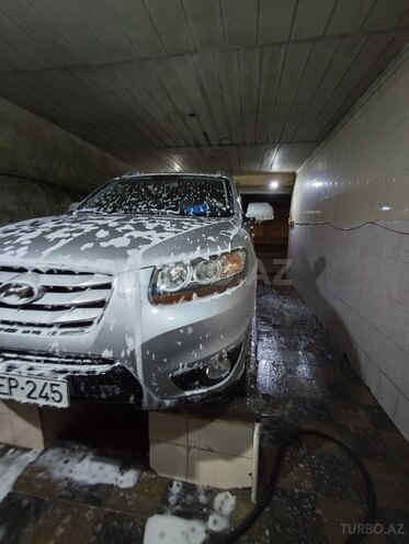 Hyundai Santa Fe 2011, 265,385 km - 2.0 l - Quba