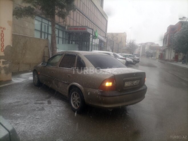 Opel Vectra 1996, 400,000 km - 1.6 l - Bakı