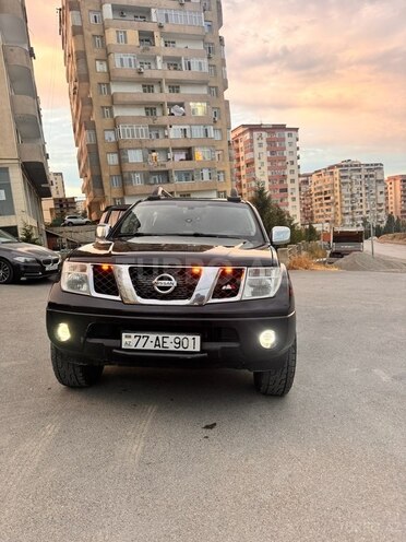 Nissan Navara 2012, 265,000 km - 2.5 l - Bakı