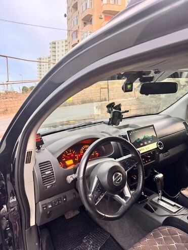 Nissan Navara 2012, 265,000 km - 2.5 l - Bakı