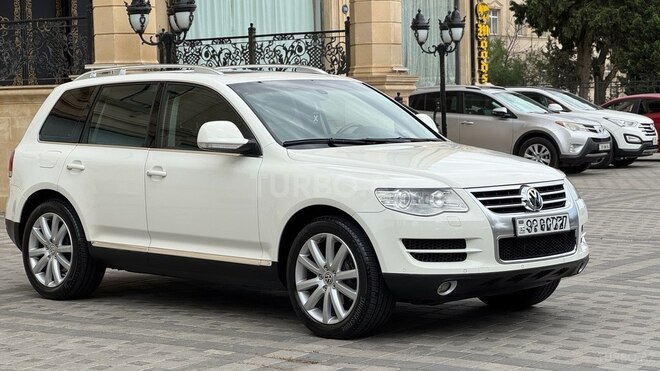 Volkswagen Touareg-2