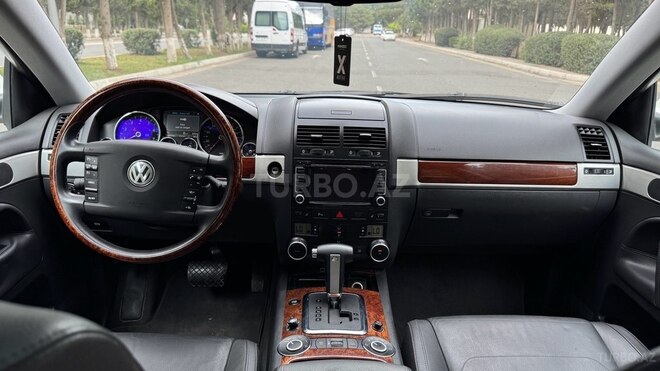 Volkswagen Touareg-16