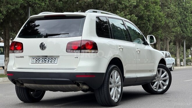 Volkswagen Touareg-12