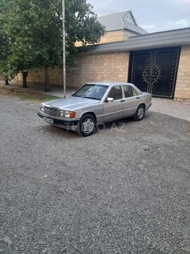 Mercedes 190-6