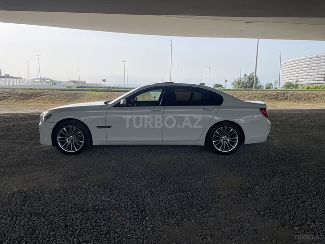 BMW 740 2011, 311,000 km - 3.0 л - Bakı