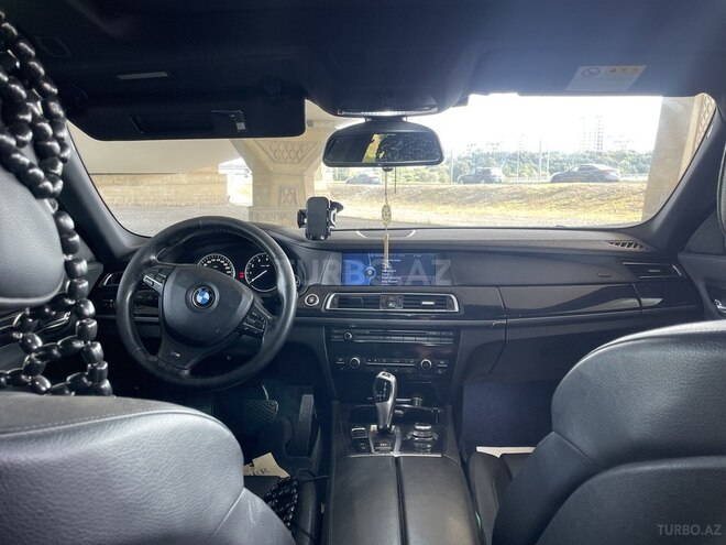 BMW 740 2011, 311,000 km - 3.0 л - Bakı
