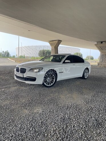 BMW 740 2011, 311,000 km - 3.0 л - Bakı