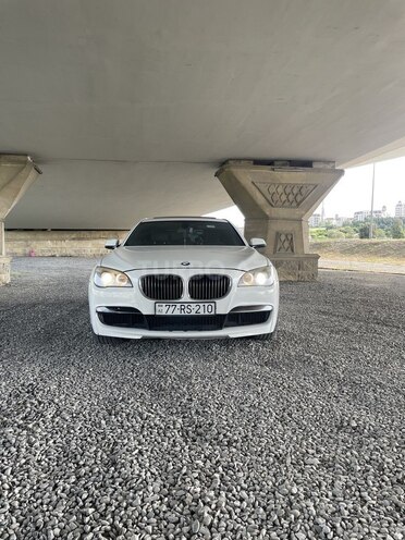 BMW 740 2011, 311,000 km - 3.0 л - Bakı
