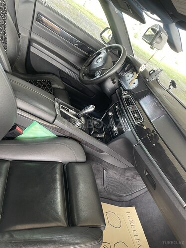 BMW 740 2011, 311,000 km - 3.0 л - Bakı