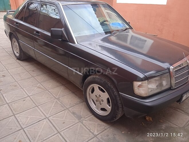 Mercedes 190-6