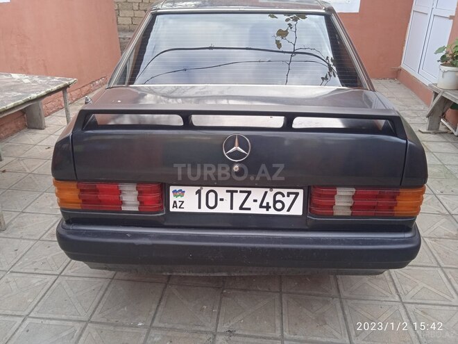 Mercedes 190-7
