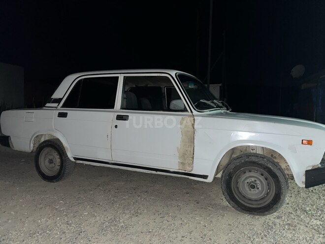 LADA (VAZ) 2107 2009, 18,100 km - 1.6 l - Quba
