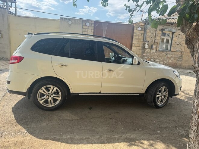 Hyundai Santa Fe-6