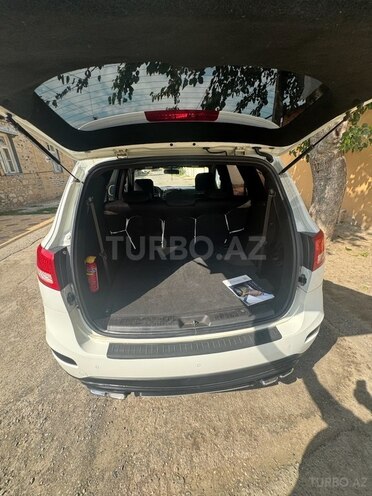 Hyundai Santa Fe-15