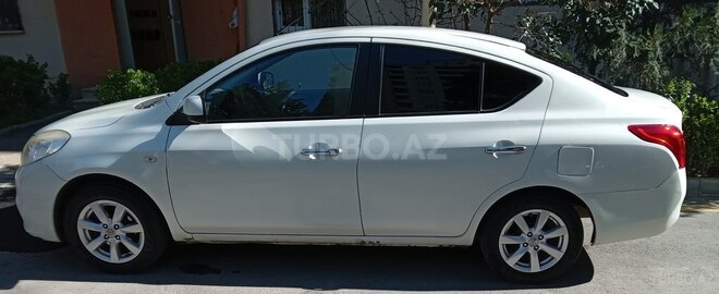 Nissan Sunny 2013, 163,000 km - 1.5 l - Bakı
