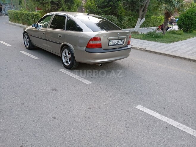 Opel Vectra 1996, 679,795 km - 2.0 l - Sumqayıt