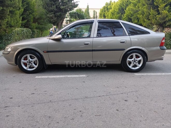 Opel Vectra 1996, 679,795 km - 2.0 l - Sumqayıt