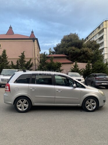 Opel Zafira 2008, 378,000 km - 1.9 l - Bakı