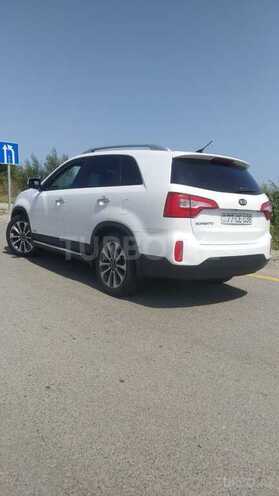 Kia Sorento 2013, 300,000 km - 2.0 l - Quba
