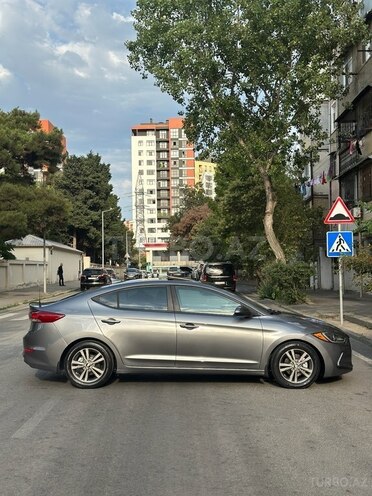 Hyundai Elantra 2017, 150,000 km - 2.0 л - Bakı