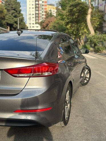 Hyundai Elantra 2017, 150,000 km - 2.0 л - Bakı