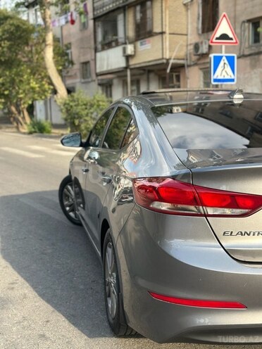 Hyundai Elantra 2017, 150,000 km - 2.0 л - Bakı