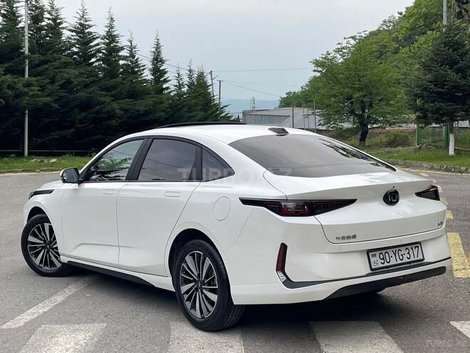 Changan Qiyuan A05 2024, 24,000 km - 1.5 л - Bakı