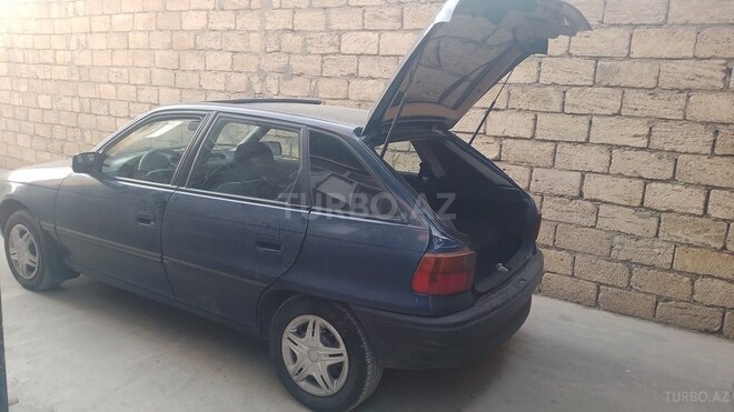 Opel Astra 1994, 350,000 km - 1.6 l - Sumqayıt