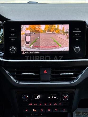 Volkswagen Polo 2021, 65,000 km - 1.6 л - Bakı