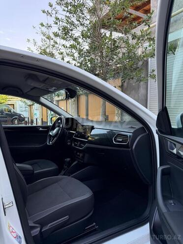 Volkswagen Polo 2021, 65,000 km - 1.6 л - Bakı