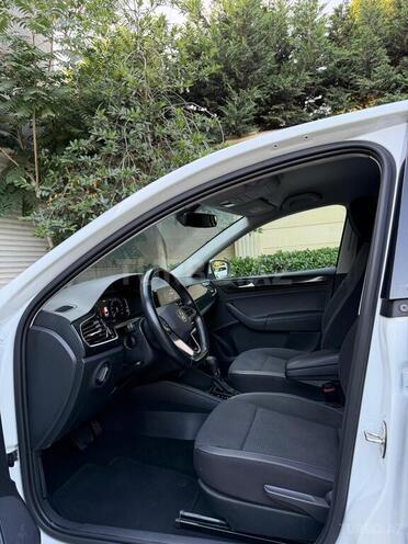 Volkswagen Polo 2021, 65,000 km - 1.6 л - Bakı