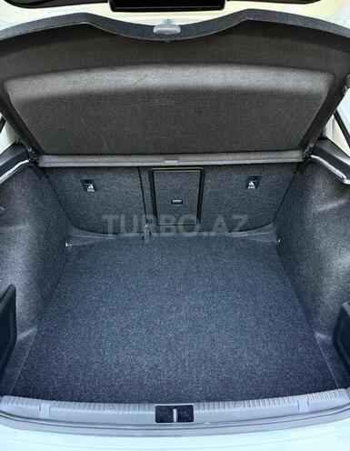 Volkswagen Polo 2021, 65,000 km - 1.6 л - Bakı
