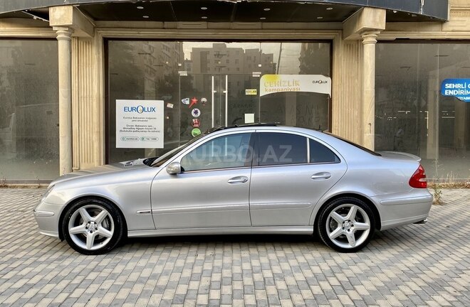 Mercedes E 320 2002, 269,000 km - 3.2 l - Bakı