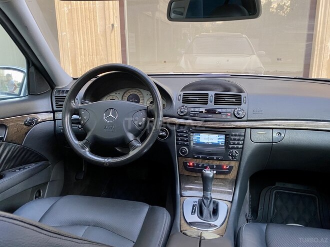 Mercedes E 320 2002, 269,000 km - 3.2 l - Bakı