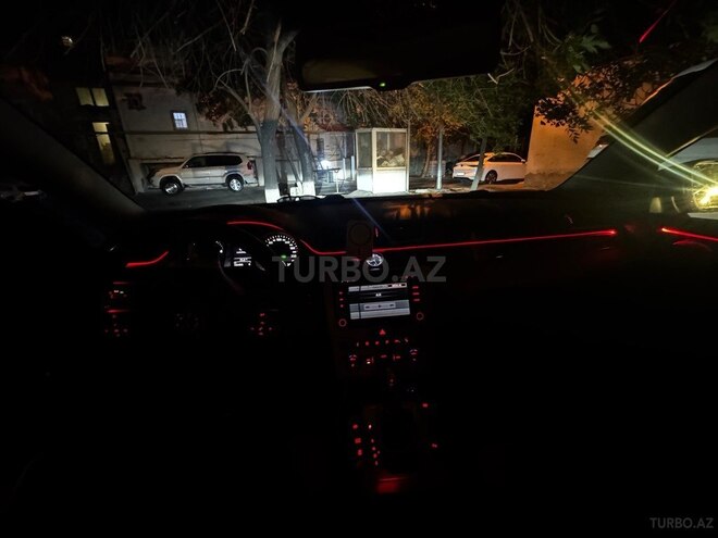 Volkswagen Passat 2011, 192,000 km - 1.8 l - Bakı