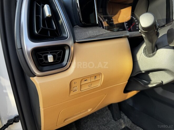 Kia Sorento-13