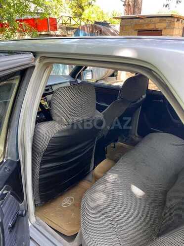 Mercedes E 250 1988, 450,000 km - 2.5 l - Bərdə