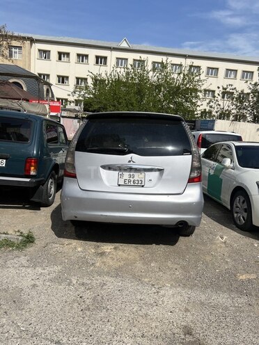Mitsubishi Grandis 2005, 360,800 km - 2.4 l - Bakı