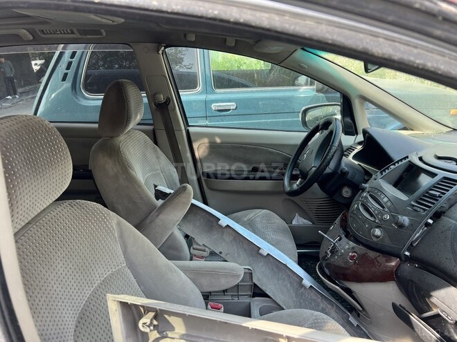 Mitsubishi Grandis 2005, 360,800 km - 2.4 l - Bakı