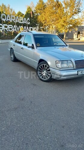 Mercedes E 220 1993, 480,000 km - 2.2 l - Goranboy