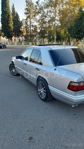 Mercedes E 220 1993, 480,000 km - 2.2 l - Goranboy