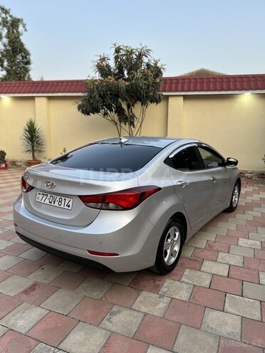 Hyundai Elantra 2015, 17,000 km - 1.6 л - Ağcabədi