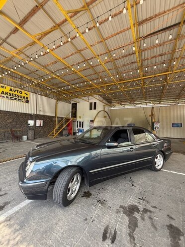 Mercedes E 270 1999, 450,000 km - 2.7 л - Ağcabədi