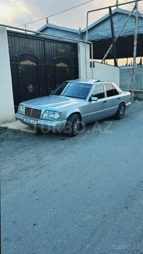 Mercedes E 220 1993, 480,000 km - 2.2 l - Goranboy