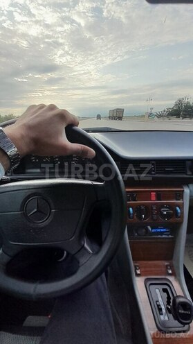 Mercedes E 220 1993, 480,000 km - 2.2 l - Goranboy