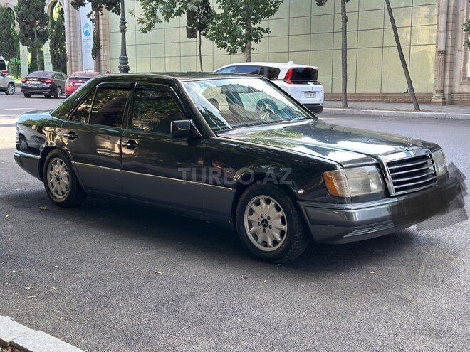 Mercedes E 220 1993, 200,325 km - 2.2 l - Gəncə