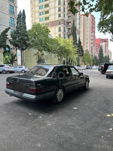 Mercedes E 220 1993, 200,325 km - 2.2 l - Gəncə