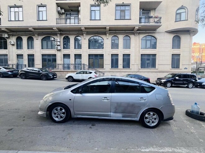 Toyota Prius 2009, 224,000 km - 1.5 л - Bakı