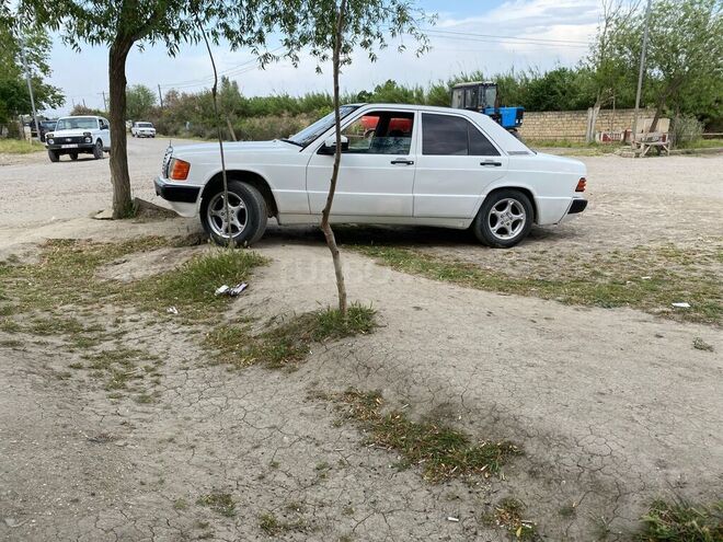 Mercedes 190 1989, 297,643 km - 2.0 l - Neftçala