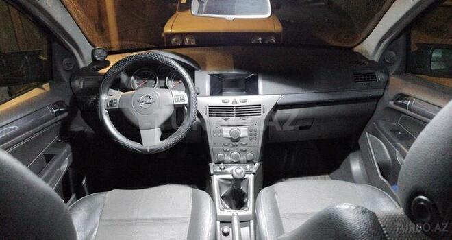 Opel Astra 2004, 300,000 km - 1.4 l - Bakı